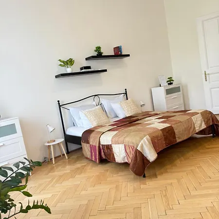 Apartman Hviezdoslav Square, The Historic Heart Of *